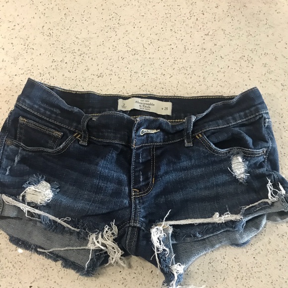 Abercrombie & Fitch Pants - Jean shorts